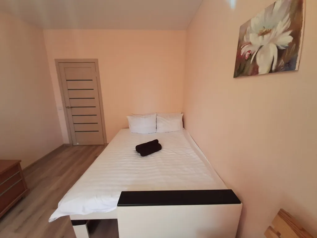 Солнечная 1-комнатная квартира на высоком этаже