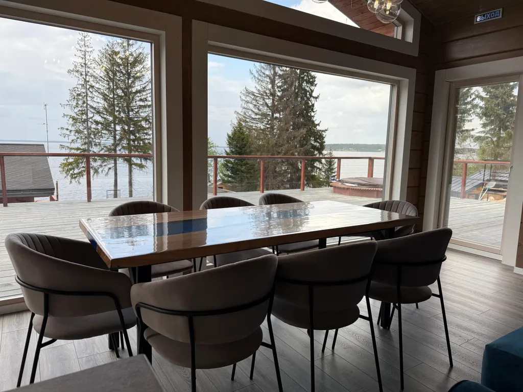 Коттедж Paradise: Дом с тремя спальнями и сауной на озере — аренда посуточно в Сямозеро