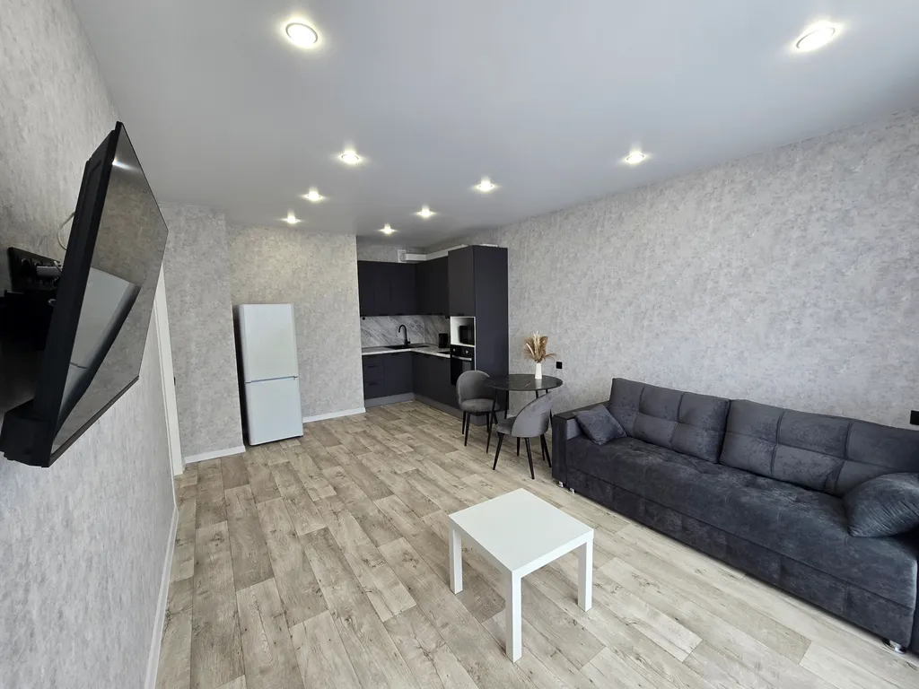 Квартира в новом доме возле Парка Ангелов