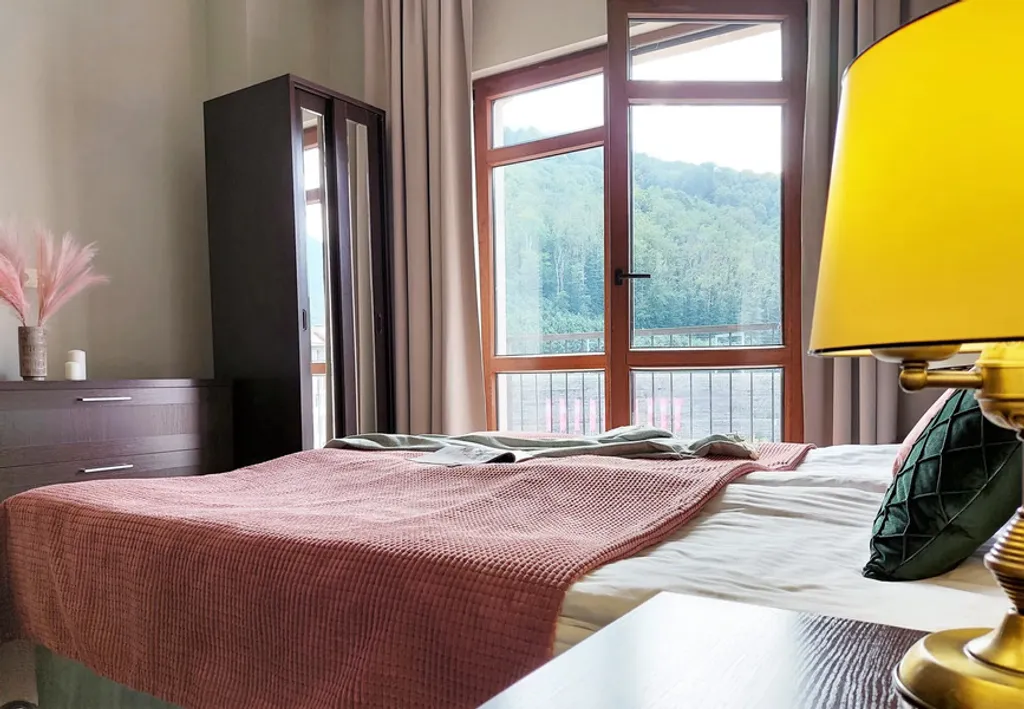 Уютное гнездышко с видом на главную ёлку Красной Поляны