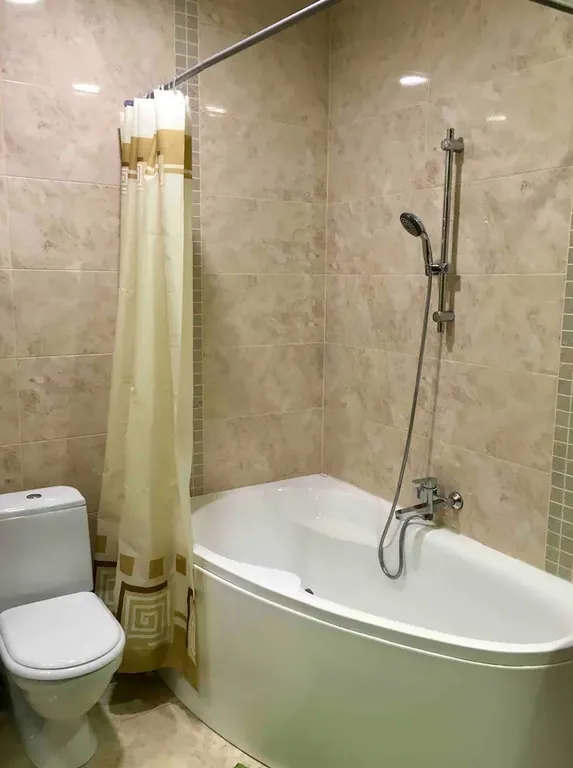 Современная квартира по улице недалеко от вокзала