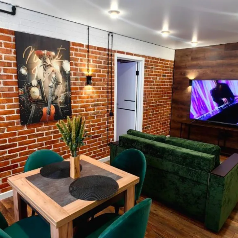 Уютная квартира с дизайнерским ремонтом в центре города — аренда посуточно в Белореченск