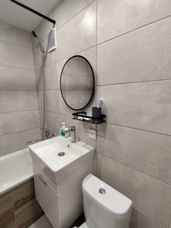 Чистая квартира с балконом, с wi-fi в центре города