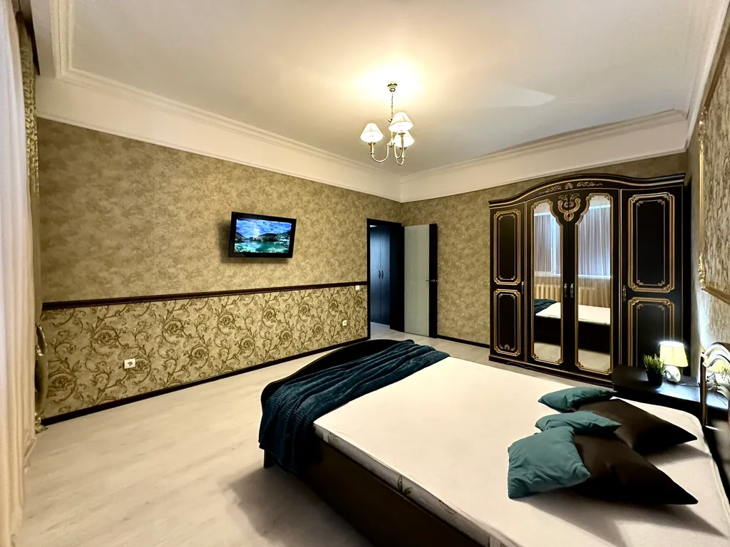 2-комнатная квартира рядом с СКК Оренбуржье