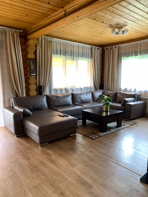 Дом с баней у пруда Алмаз Сити для мероприятий и отдыха