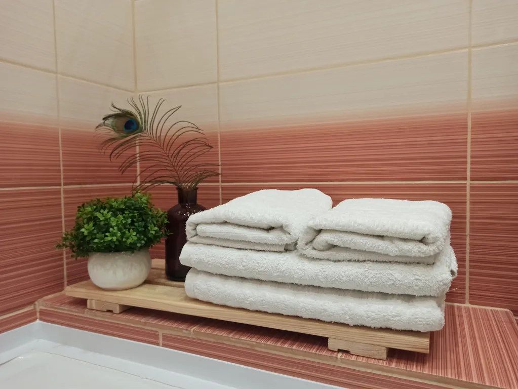 Оливковая, двухкомнатная квартира на Кургане