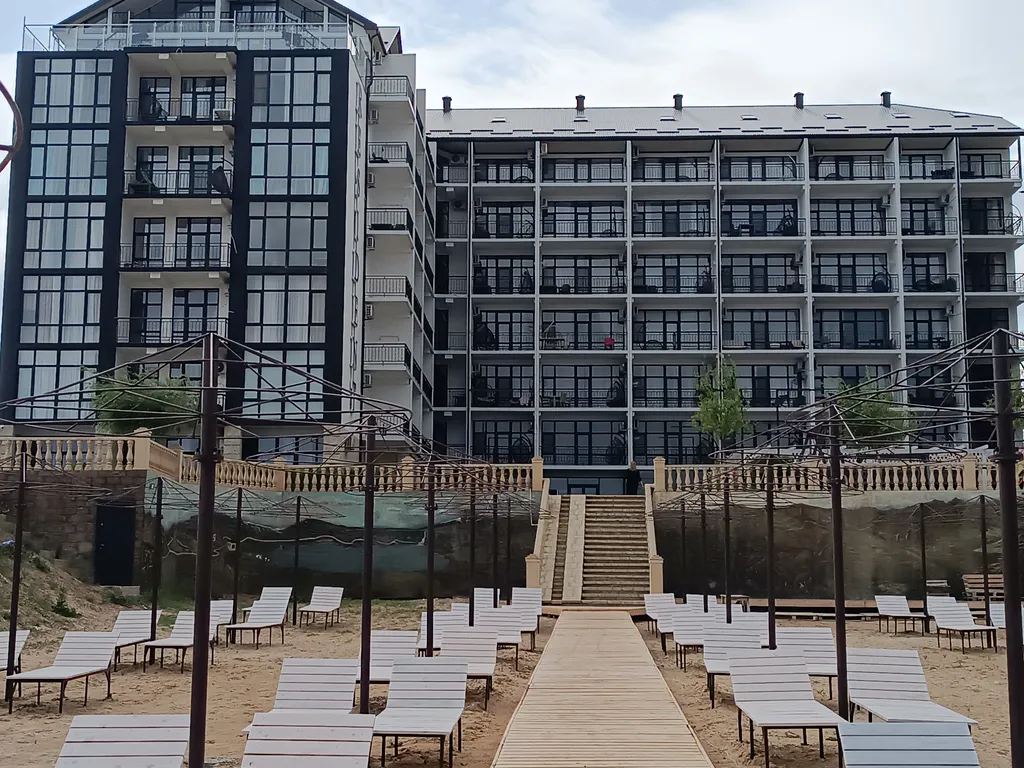 1-комнатная квартира студии с видом на море