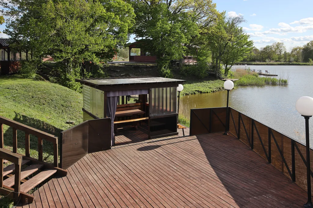 Коттедж Домик номер 1 Нивенские Озера — Калининград