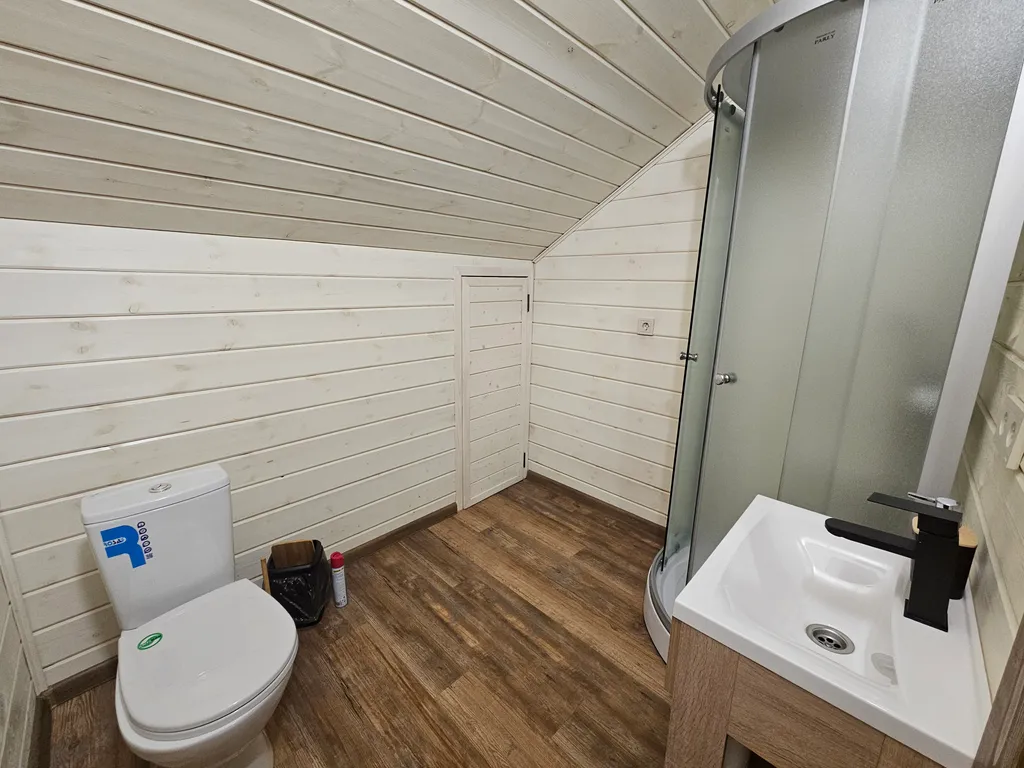 Дом с баней и камином для большой компании