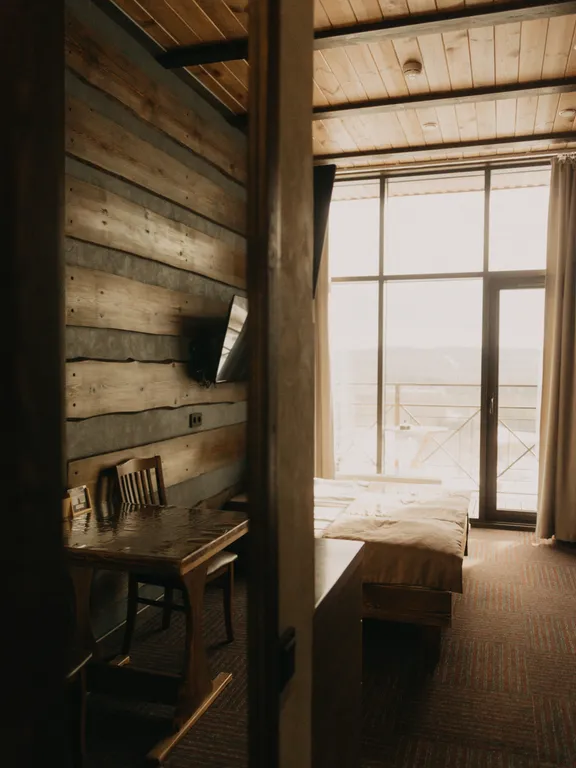 С потрясающим видом с 8 этажа, наслаждайся видом не вставая с кровати