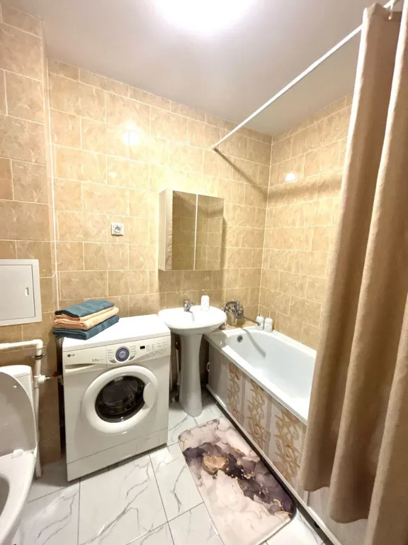 Уютная красивая современная квартира