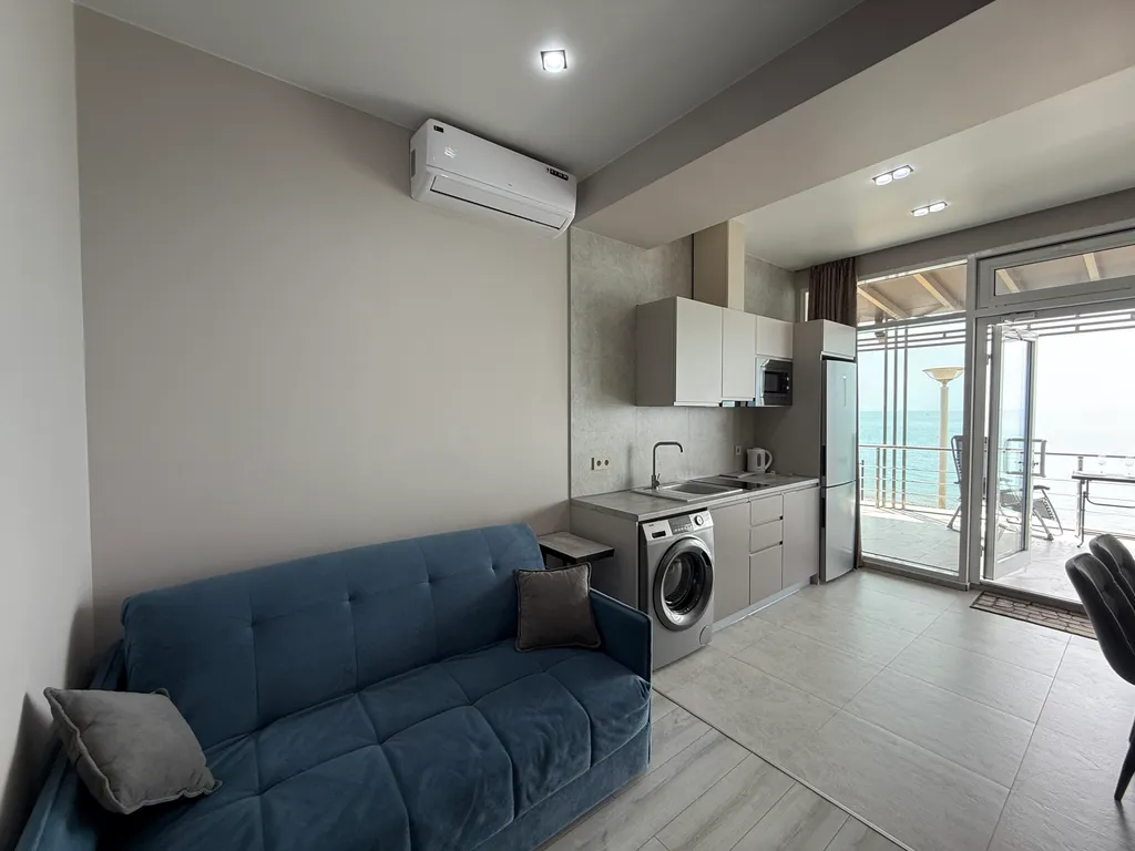 Квартира Квартира Vip студия с террасой и шезлонгами — Лазаревское