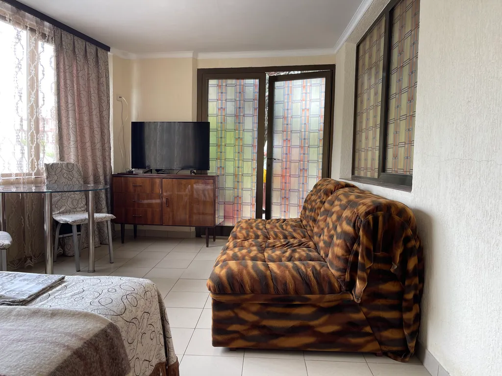 6-комнатный Дом