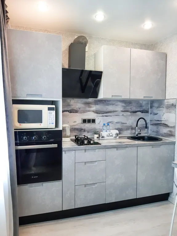 Квартира Квартира Светлая, уютная, современная студия — Красноярск