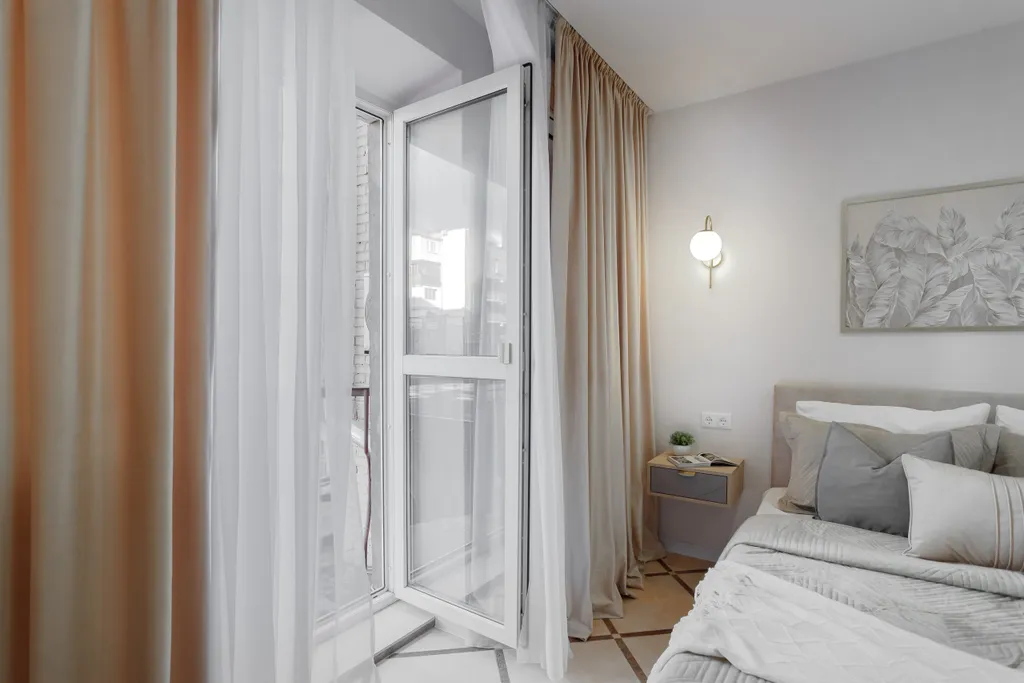 Элегантная квартира с французским балконом в центре