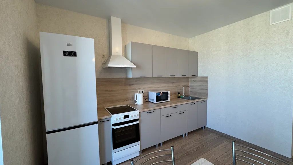 Квартира около вокзала и метро Грушевка