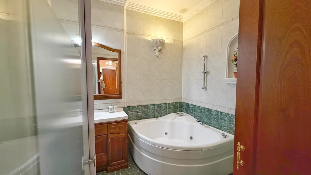 Квартира 4-х комнатная квартира в центре Москвы на Маяковской — Москва