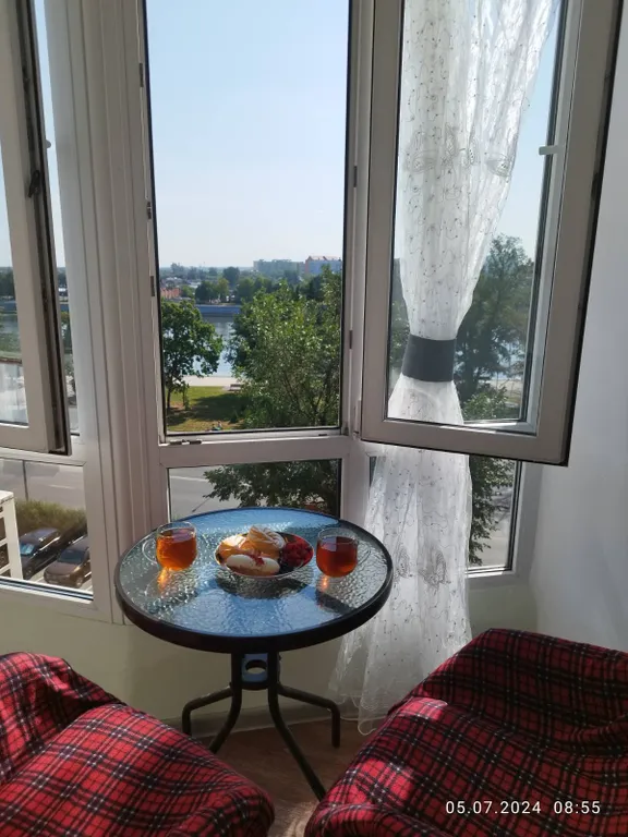 Квартира на набережной с видом на реку