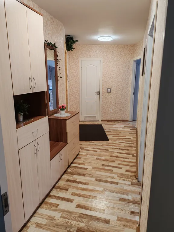 Квартира Большая и уютная квартира недалёко от центра с Кондиционером — Великий Новгород