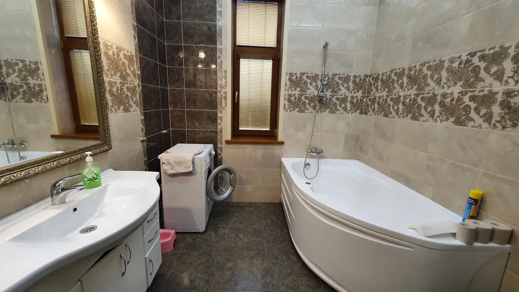 Дом с бассейном, сауной, до 50 человек