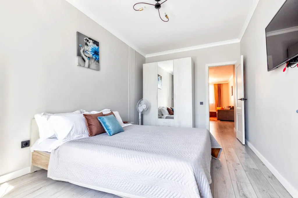 Двухкомнатная квартира возле Экспо, Ботанического сада