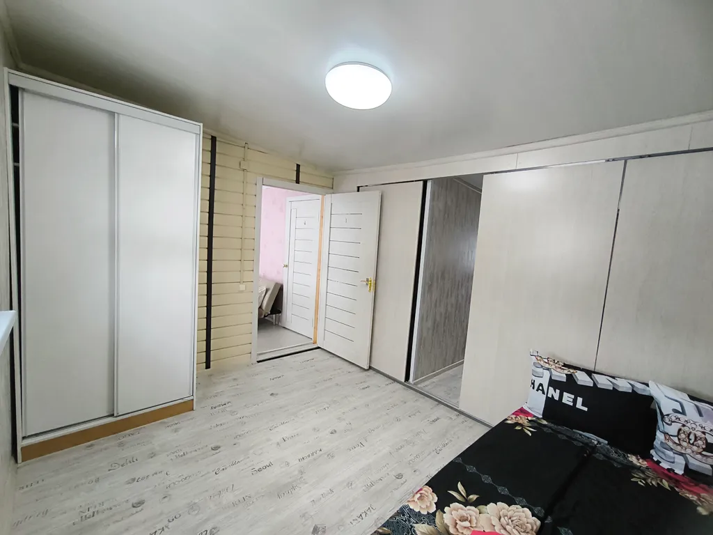 Комфортабельный 2-этажный дом с панорамным остеклением и русской баней