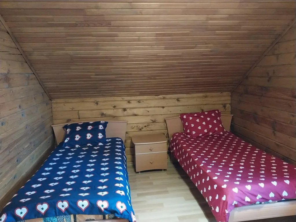 Котедж-дуплекс на берегу озера Глубокое