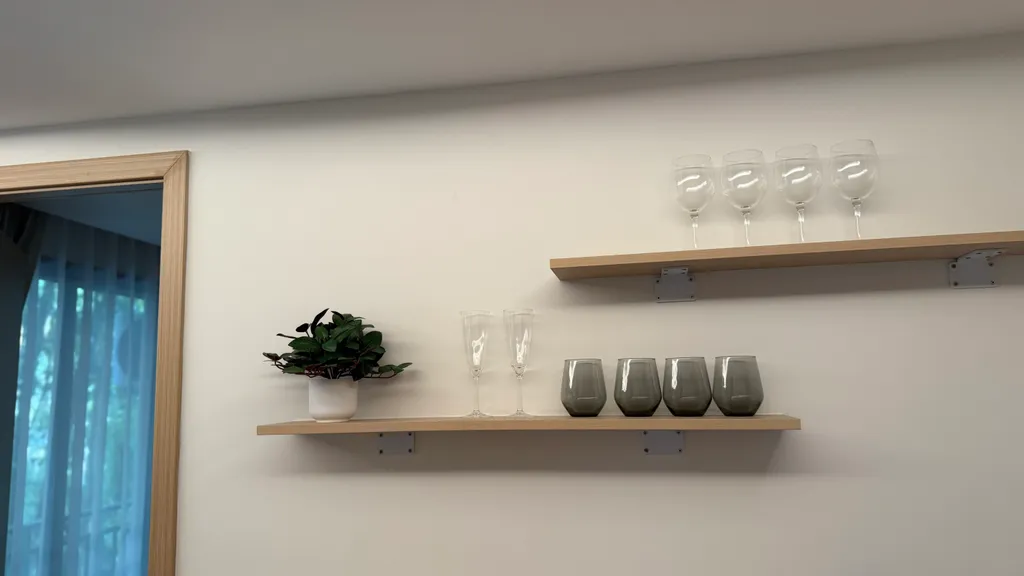 Просторная однушка у моря с бассейном и Wi-Fi 500 мбит/с