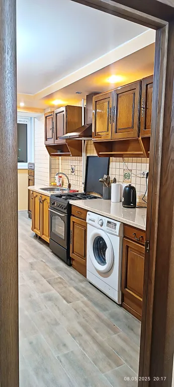 Квартира с видом на набережную и горы