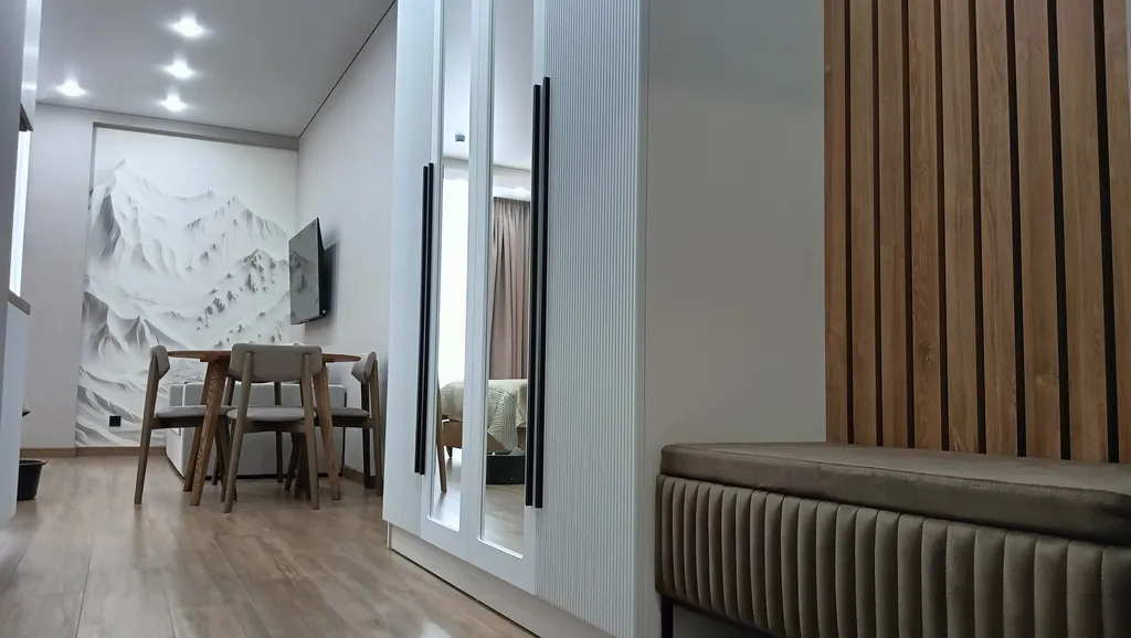 Новая уютная студия с шикарным видом из окна