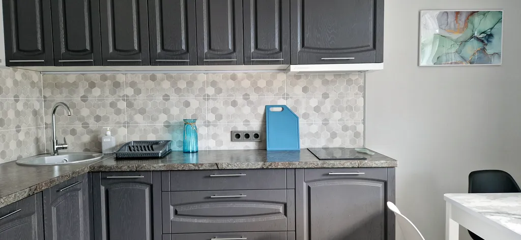 Современные апартаменты с кухней с видом на горы