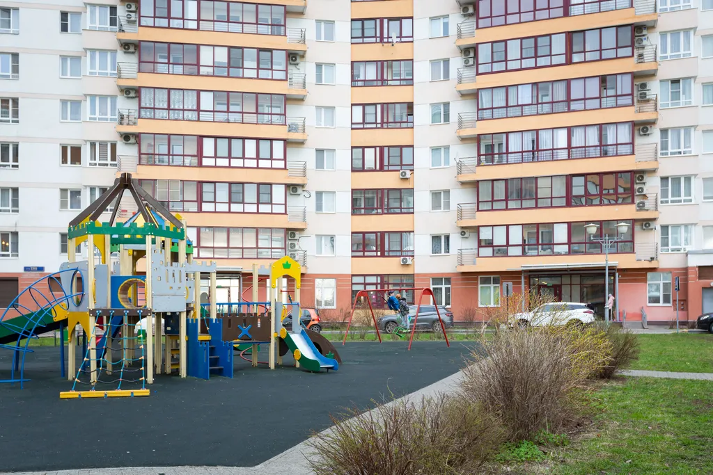 Квартира, просыпайтесь в весеннем саду