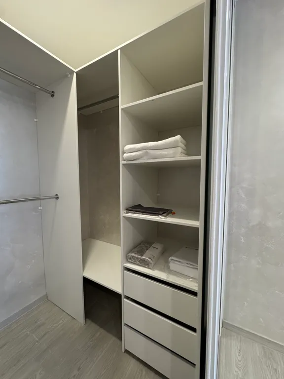 Уютная светлая квартира с видом на город