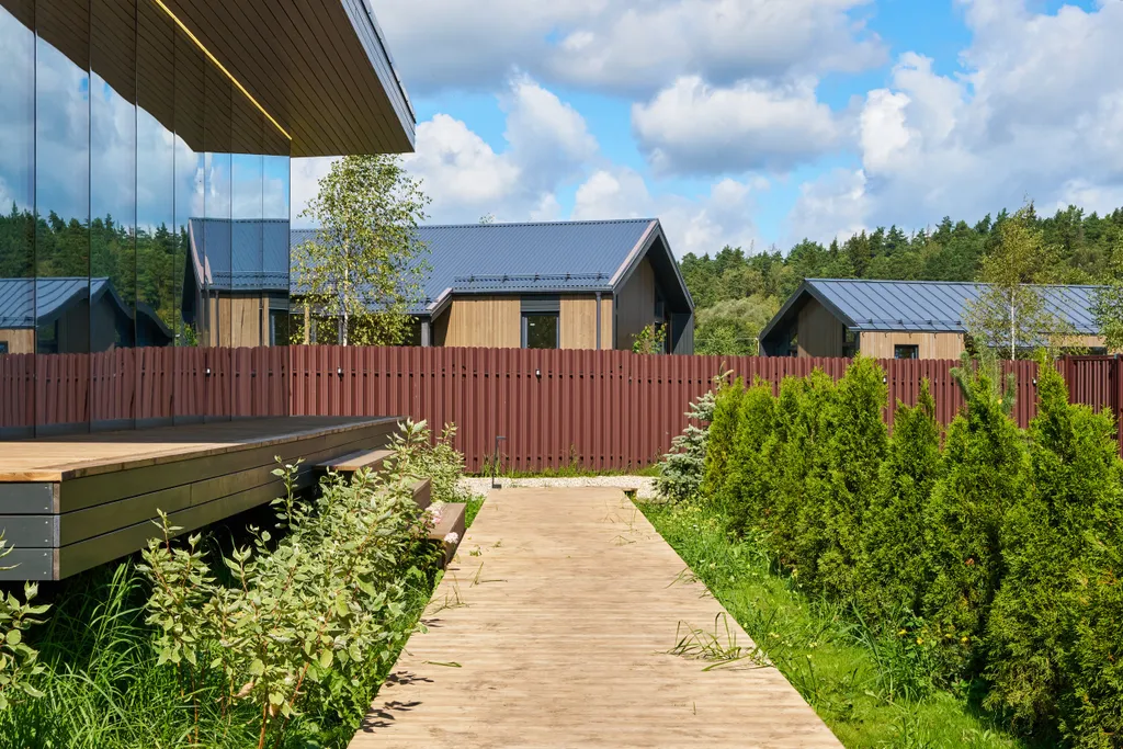 Большой панорамный дом с камином и сауной