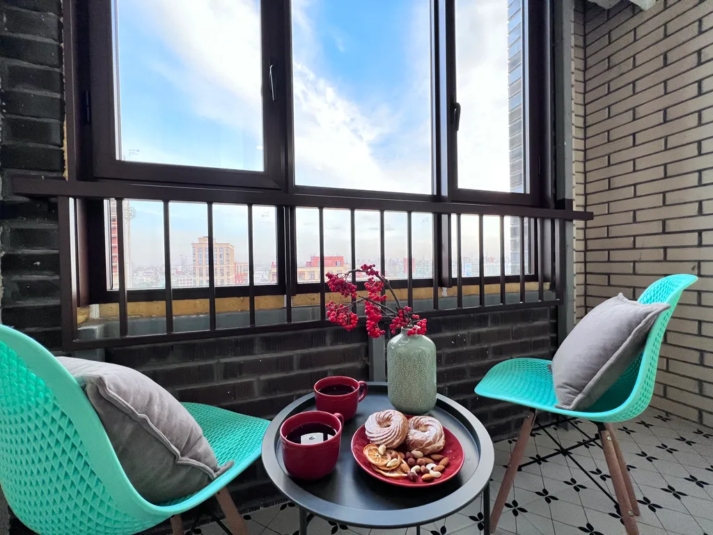 Трешка у аквапарка с панорамным видом на реку