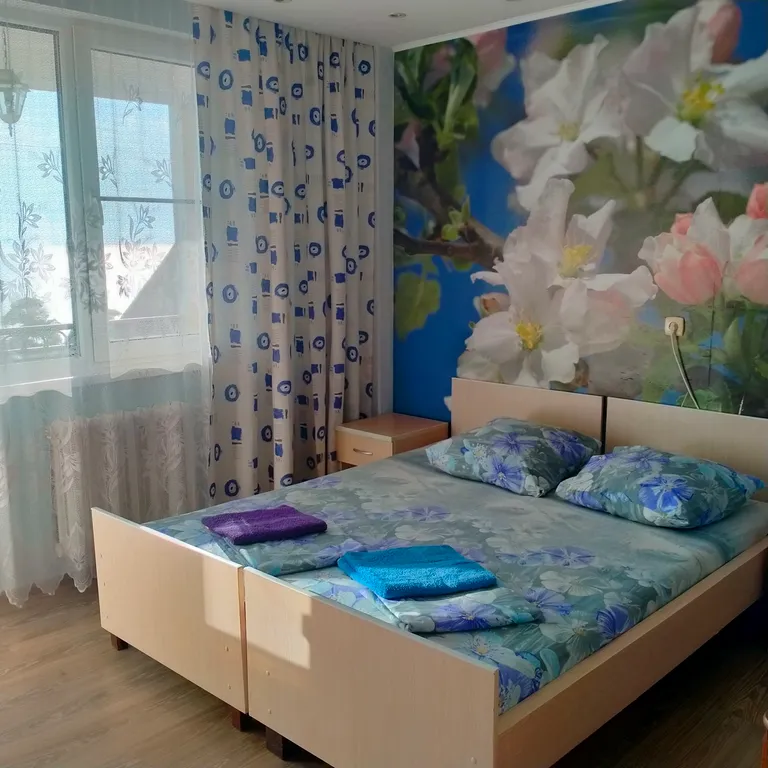 Квартира Трёхместный номер с видом на море — аренда посуточно в Сочи