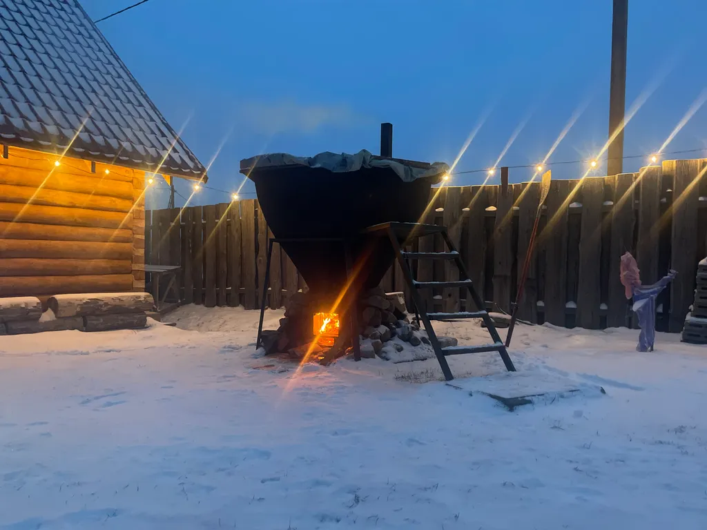 Обустроенная усадьба с камином на Нарочи