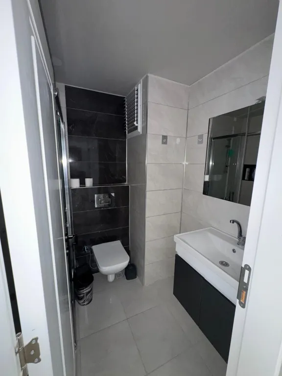 Квартира а Газипаше с видом на гору Селиниус