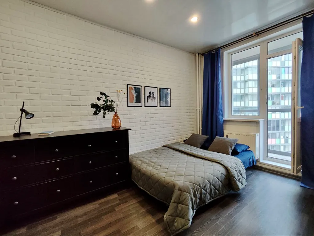 Студия возле метро