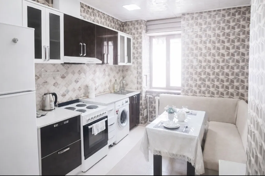 Просторная квартира в тихом районе - Wi-Fi и быстрое заселение