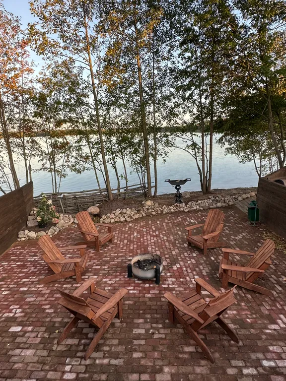 Коттедж Домик №1 На Берегу Озера — Гора-Валдай