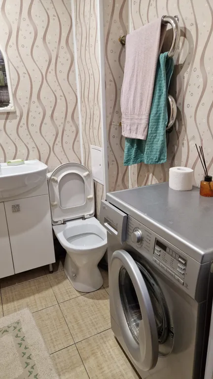 Уютная квартира ждёт своего гостя, в хорошем районе Западного рынка