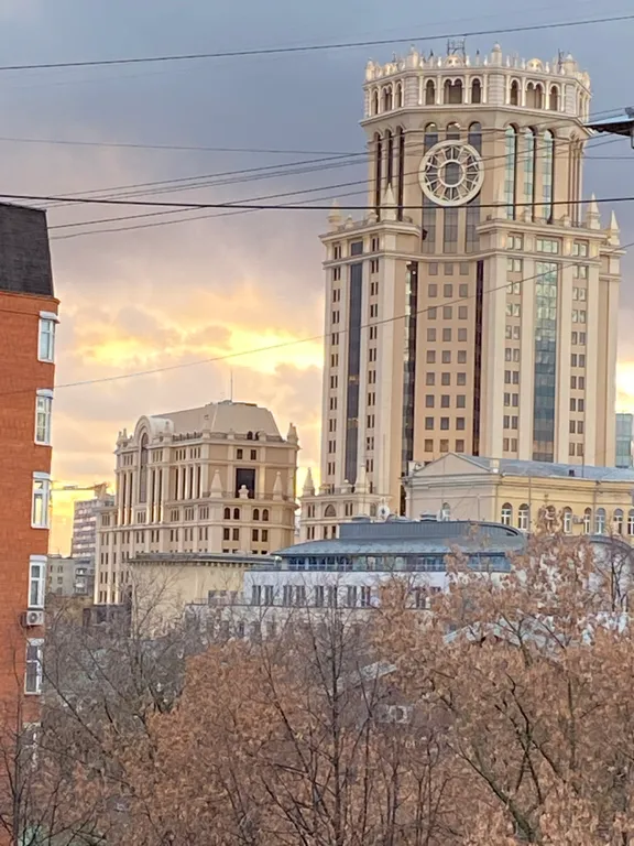 Квартира Трехкомнатная квартира в центре Москвы, есть парковка — Москва