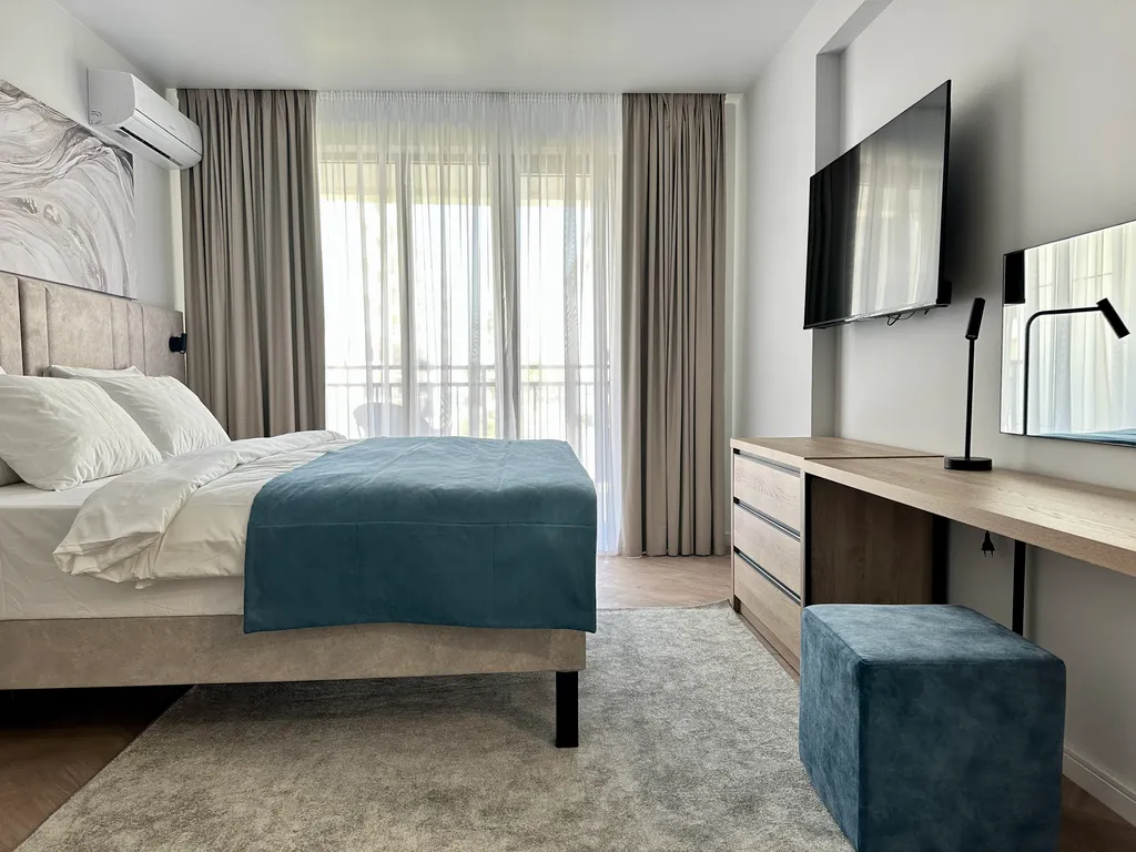 Апартамент делюкс  в резиденции Европа с бассейном