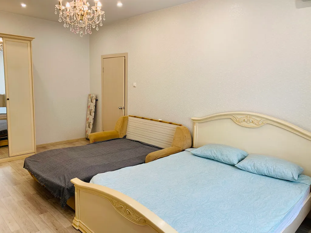 2 комнатная квартира возле Крытого рынка, центр