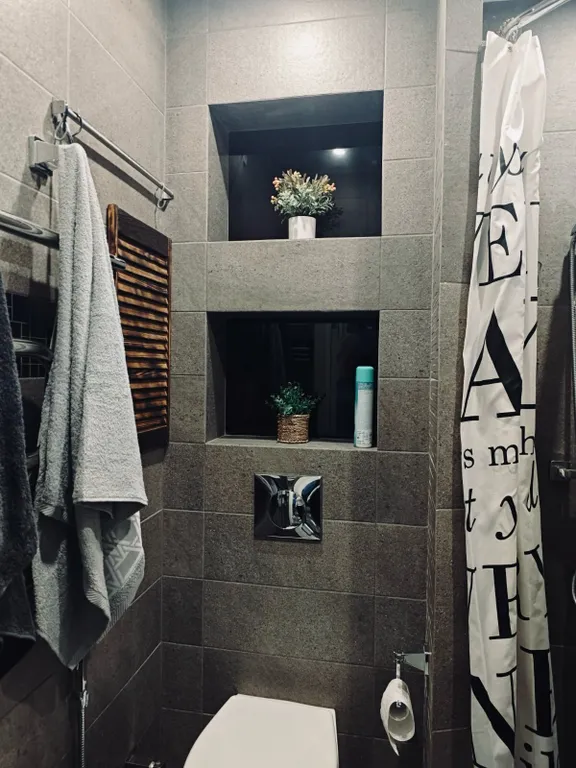 Студия- оттенки серого