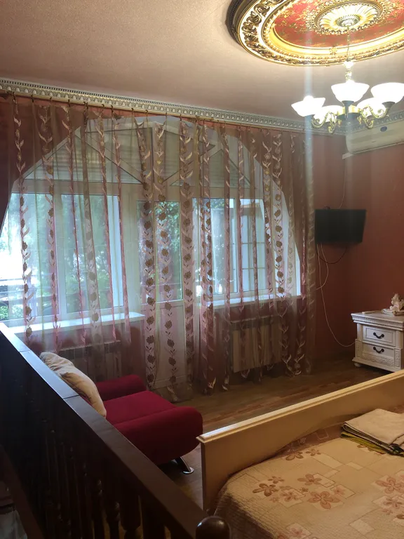 Квартира на набережной