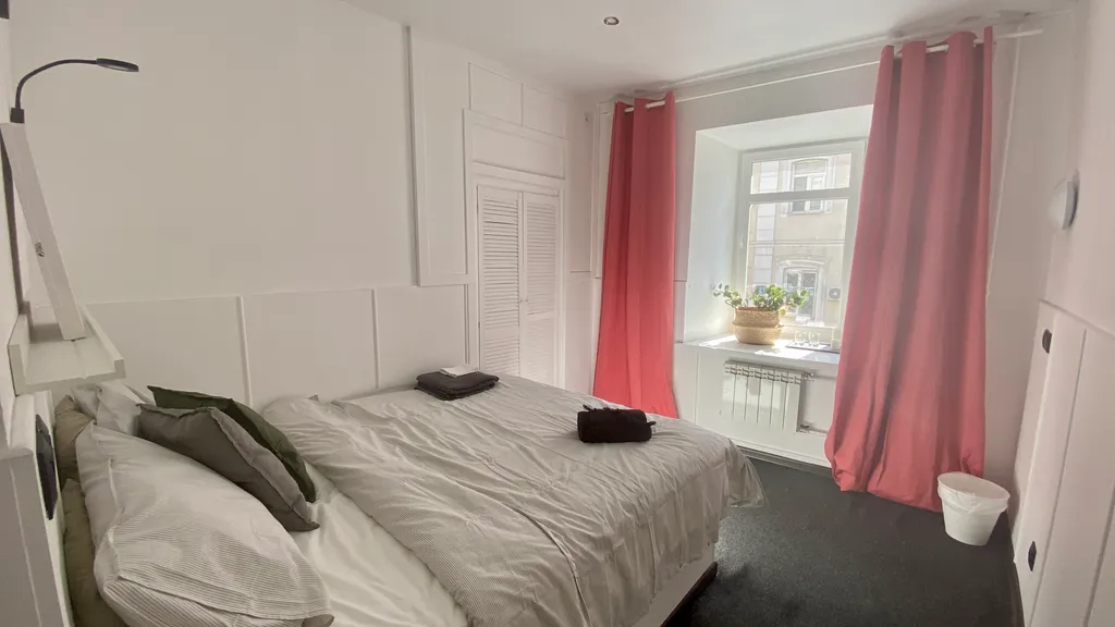 Квартира Светлая и уютная комната в уникальной локации — Москва