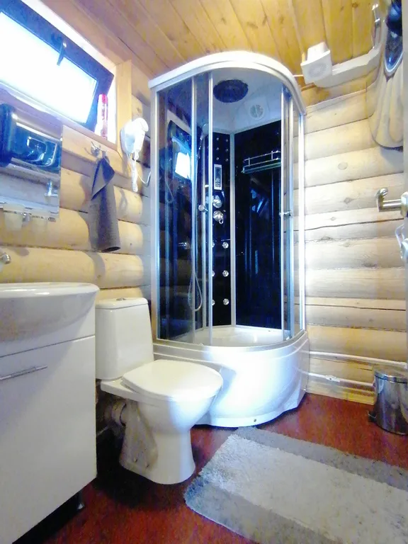 Дом с видом на озеро