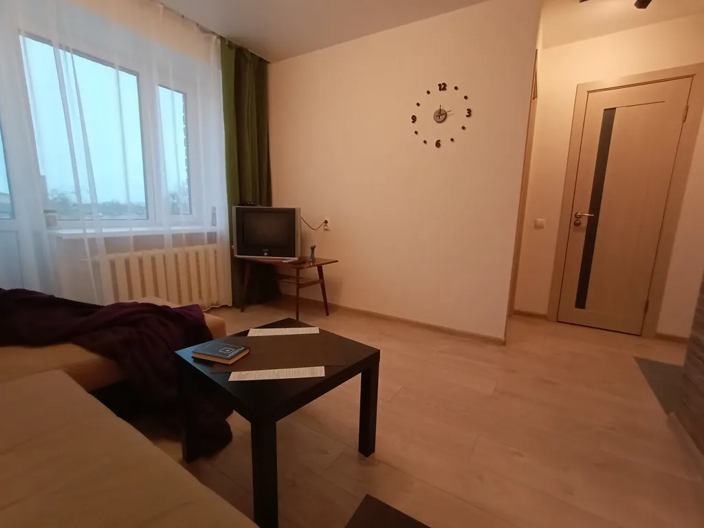 Квартира в тихом центре, рядом столовая, набережная города